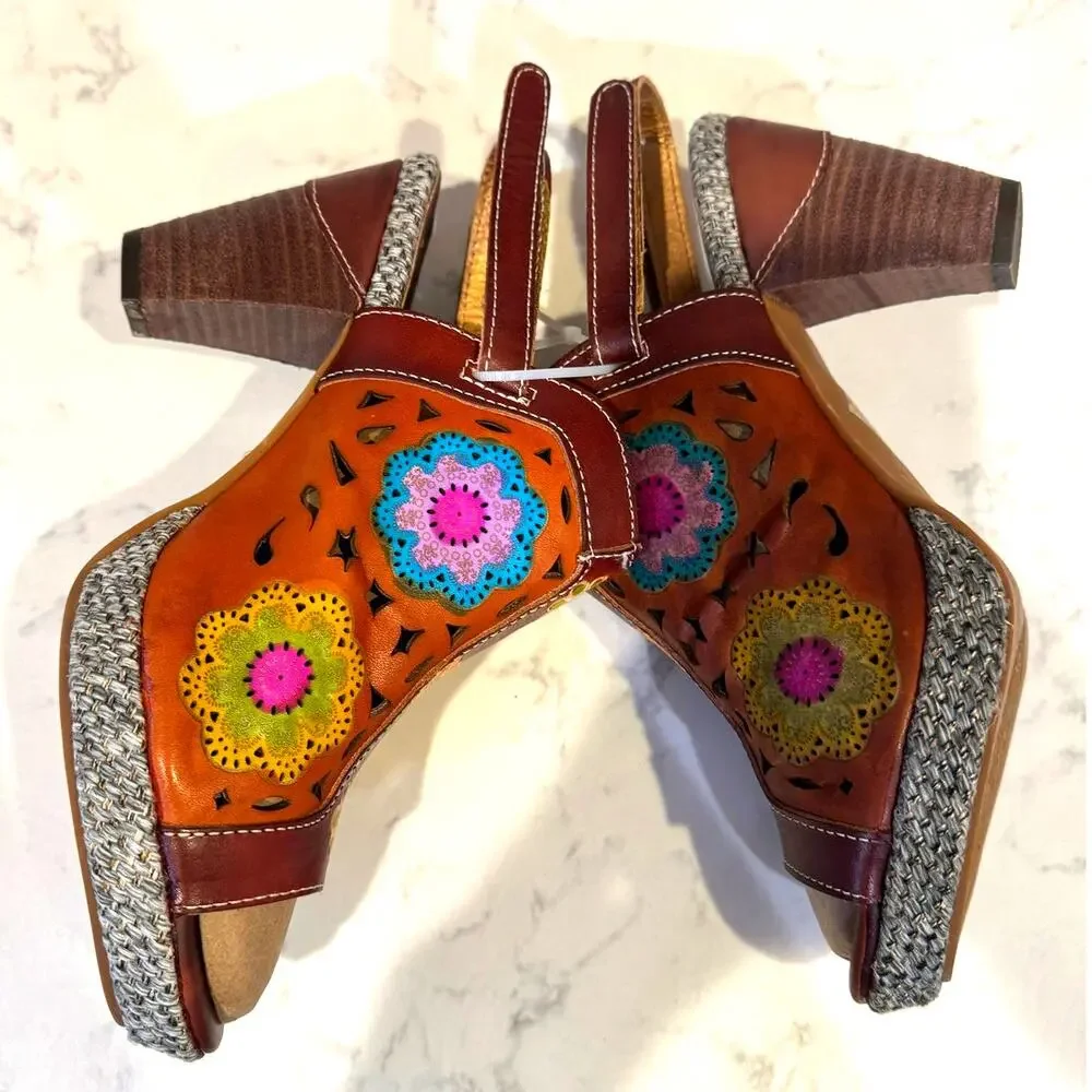 L'Artiste Spring Step Belen leather sandals sz 10 bright hand-painted flowers